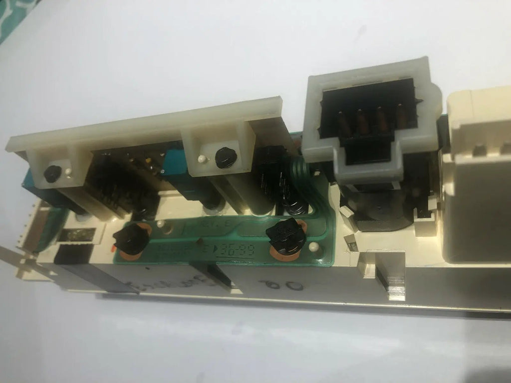 99 - 00 CADILLAC ESCALADE A/C HEATER CLIMATE TEMPERATUR CONTROL by GM