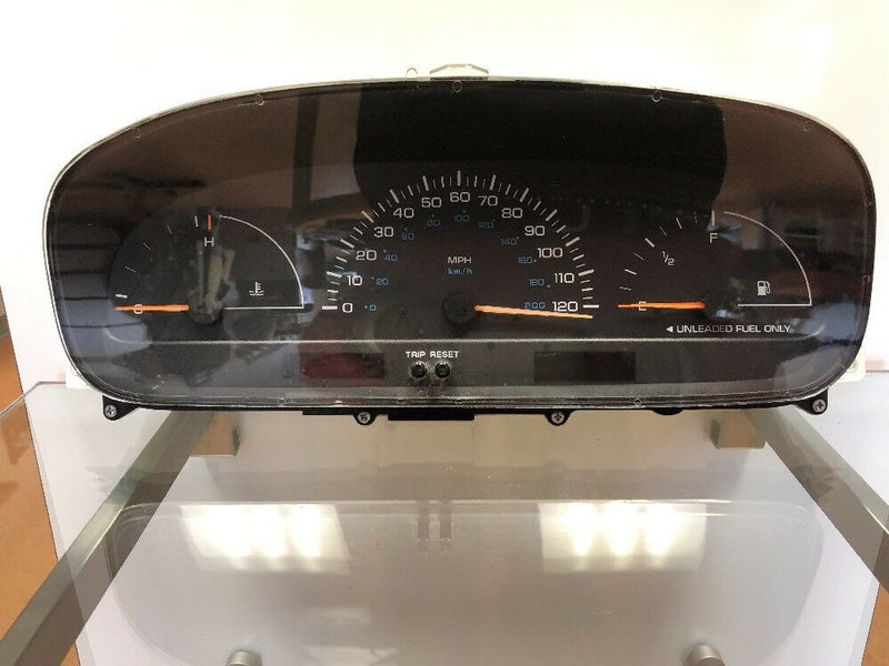 Almost-gone 1996-00 Chrysler Town Country instrumental gauge cluster speedometer