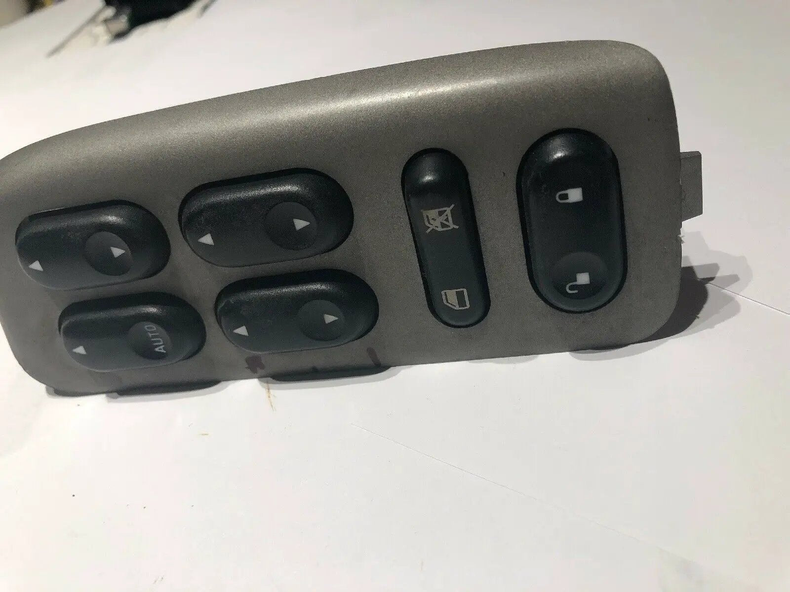 Driver Left Master Door Switch Front MAZDA TRIBUTE Fits 01 02 03 04 05 06 by DALEY1DEALS,LLC.