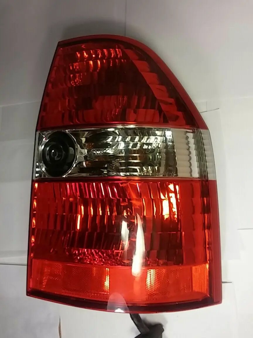 R, Tail Lamp Assembly Rear, OEM Passenger Side,WITH BULBS & WIRES 1157NA,W21/5W by HONDA/OEM