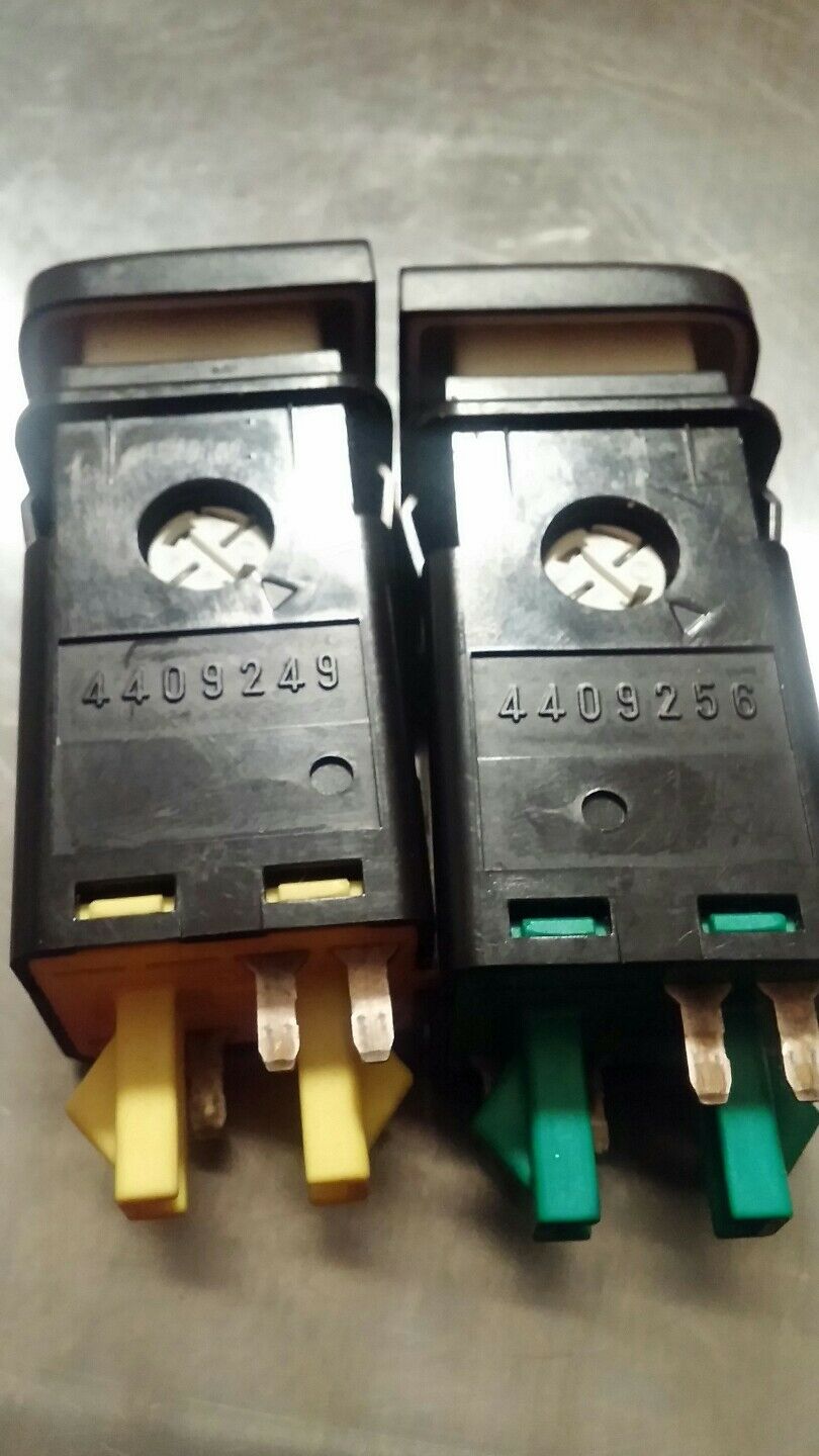 01 SAAB 9-3 pair CONVERT SEAT HEATED SWITCH BUTTON 4409256 RIGHT RH & left hand