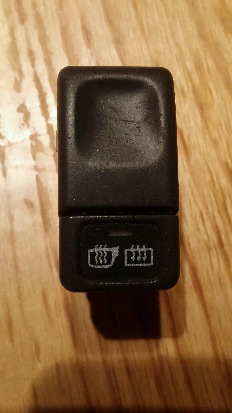 98 Volvo V70 S70 C70 Heated Mirror Rear Defrost Switch Button 9162952 oe by Volvo
