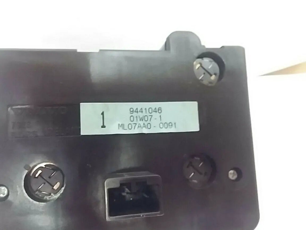 New 2001 OEM VOLVO V70 2.4T HEADLIGHT SWITCH 9441046 DIMMER/DEFOG SWITCH by VOLVO OEM
