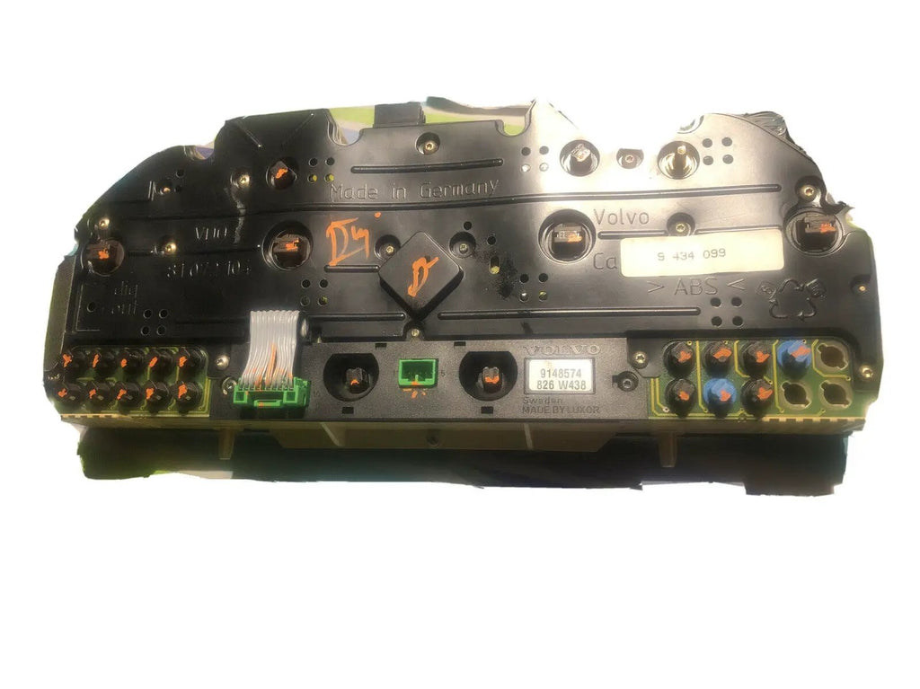 VOLVO 850 Instrument Cluster by Volvo