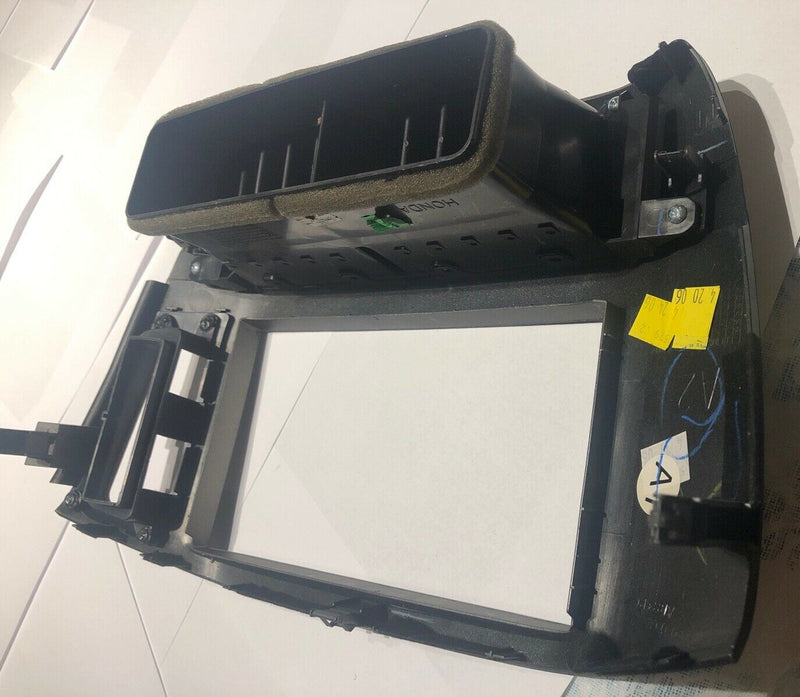 06 07 08 Honda Pilot Radio Center Dash Trim Vent Bezel OEM 2006 2007 2008