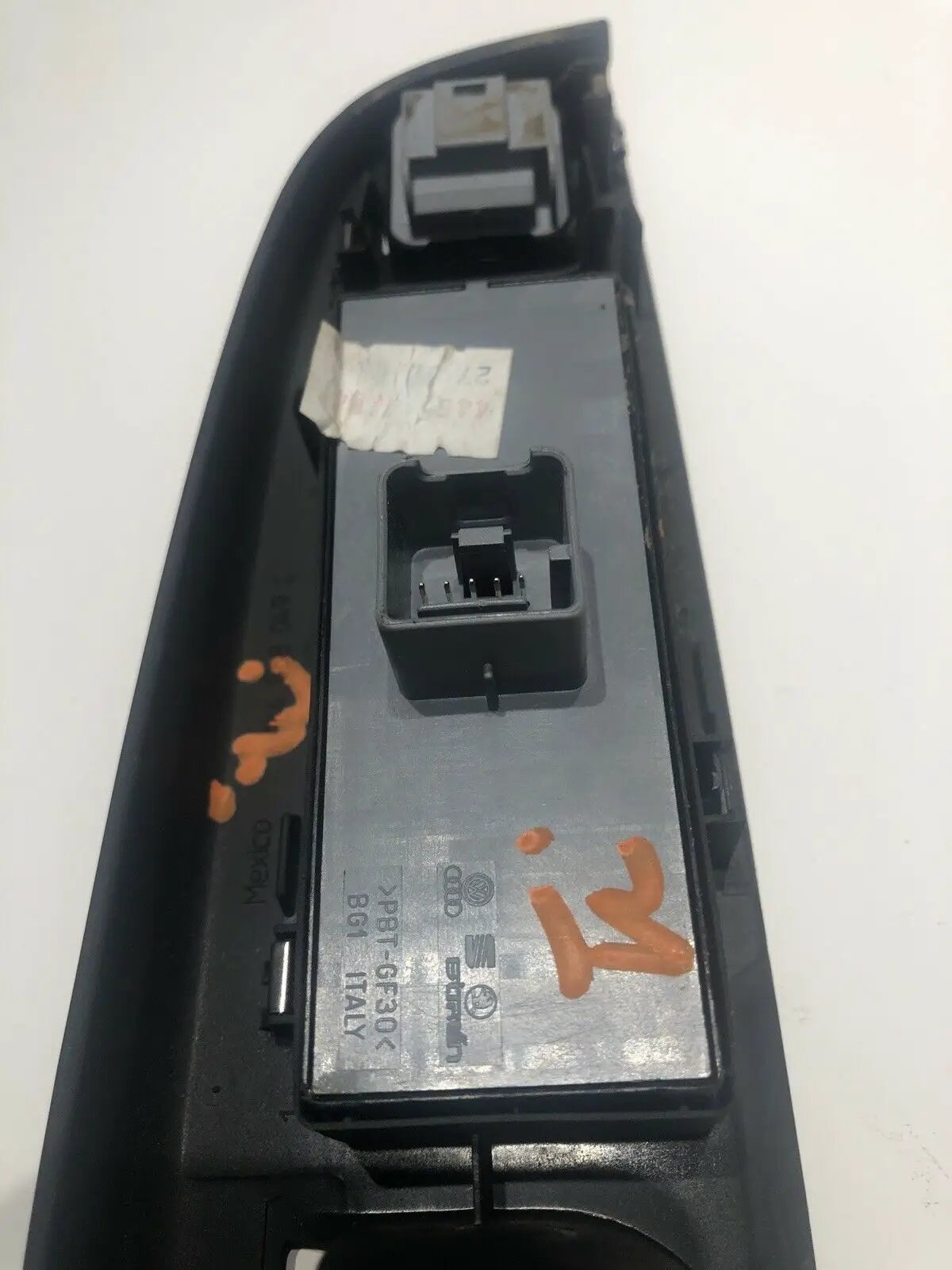 Master Power Window Door Switch and Black Bezel 1999-2005 Volkswagen Jetta NEW by SWITCHDOCTOR