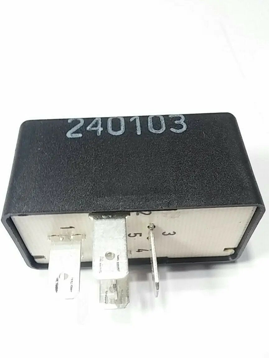 Volvo OEM relay 898163 3523739 for fuel pump by Volvo
