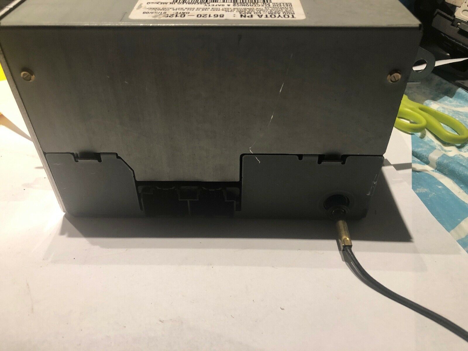 2009 2010 2011 Toyota Matrix OEM AM/FM Radio 6 CD Player SAT Receiver 11820