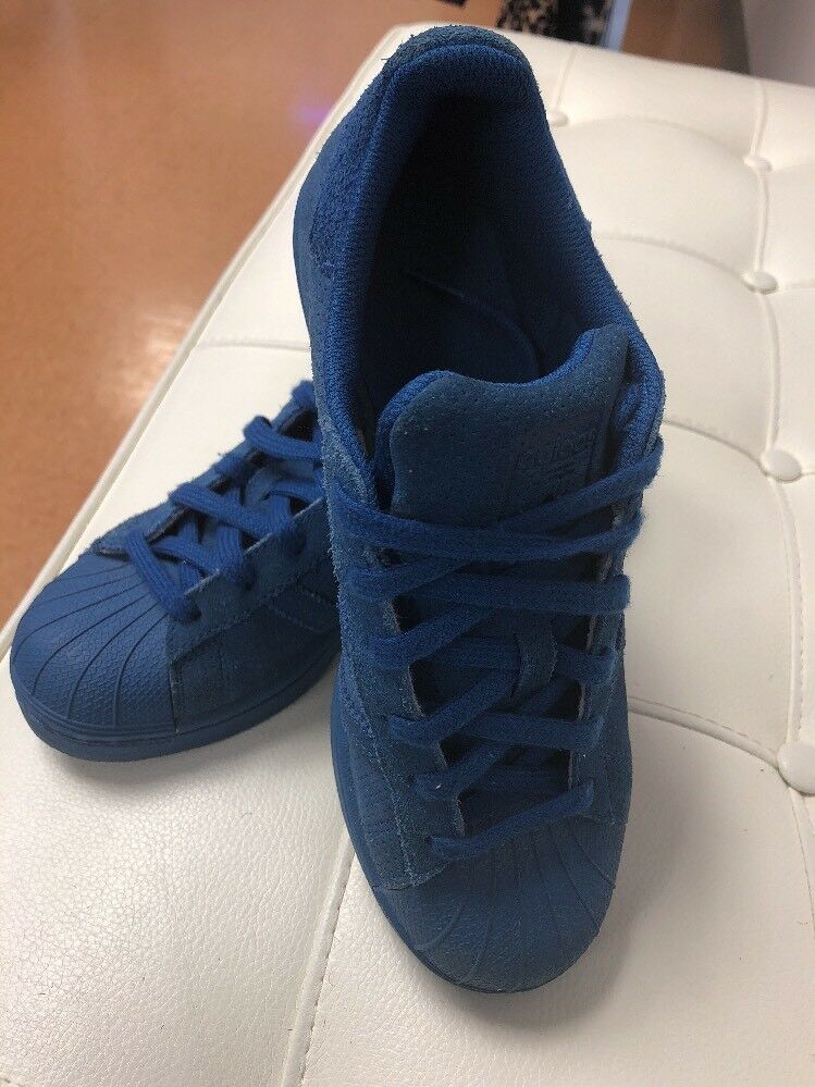 Adidas Youth shoes size 4.5 blue suede