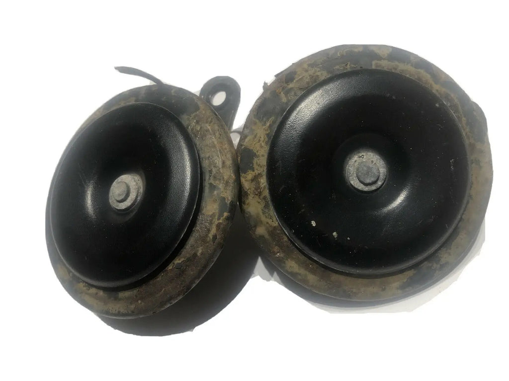 BOSCH Horn OEM, Volvo 244 264 760 85 84 83 81 80 242 245 DL GLE 240 265 262 1985 by Volvo
