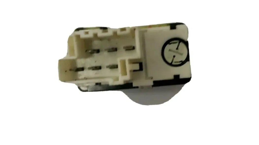 442 1994- 1997 Volvo 850 Power Door Lock Switch OEM 9148483 by Volvo OEM