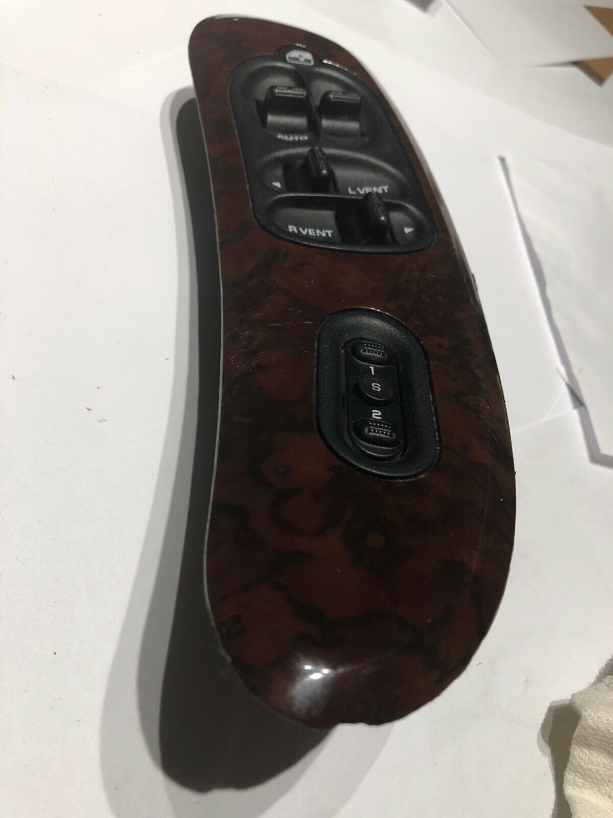GRAND CARAVAN DRIVER SIDE MASTER POWER WINDOW VENT SWITCH w/ MEMORY WOODGRAIN 02
