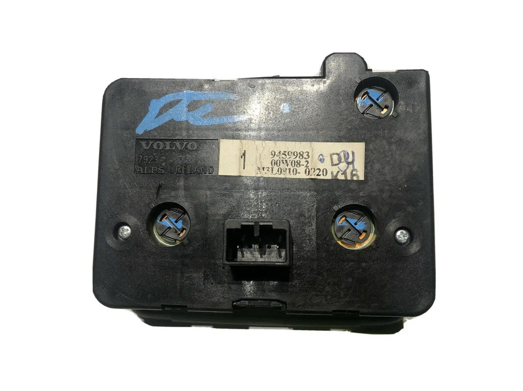 9459983; VOLVO S80 Headlight Switch 99 00 01 02 03 by Volvo