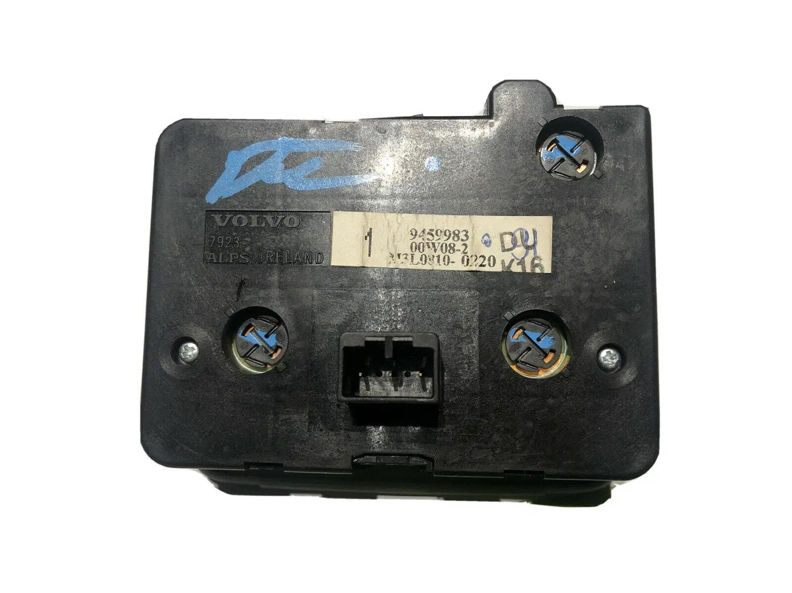 9459983; VOLVO S80 Headlight Switch 99 00 01 02 03 by Volvo