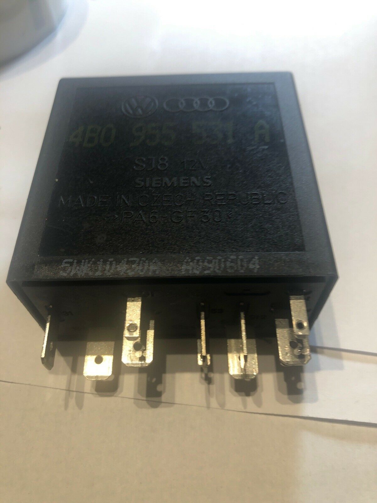 Wiper Relay 377 VW Audi Jetta Golf GTI MK4 Passat B5 Beetle - 4B0 955 531 A