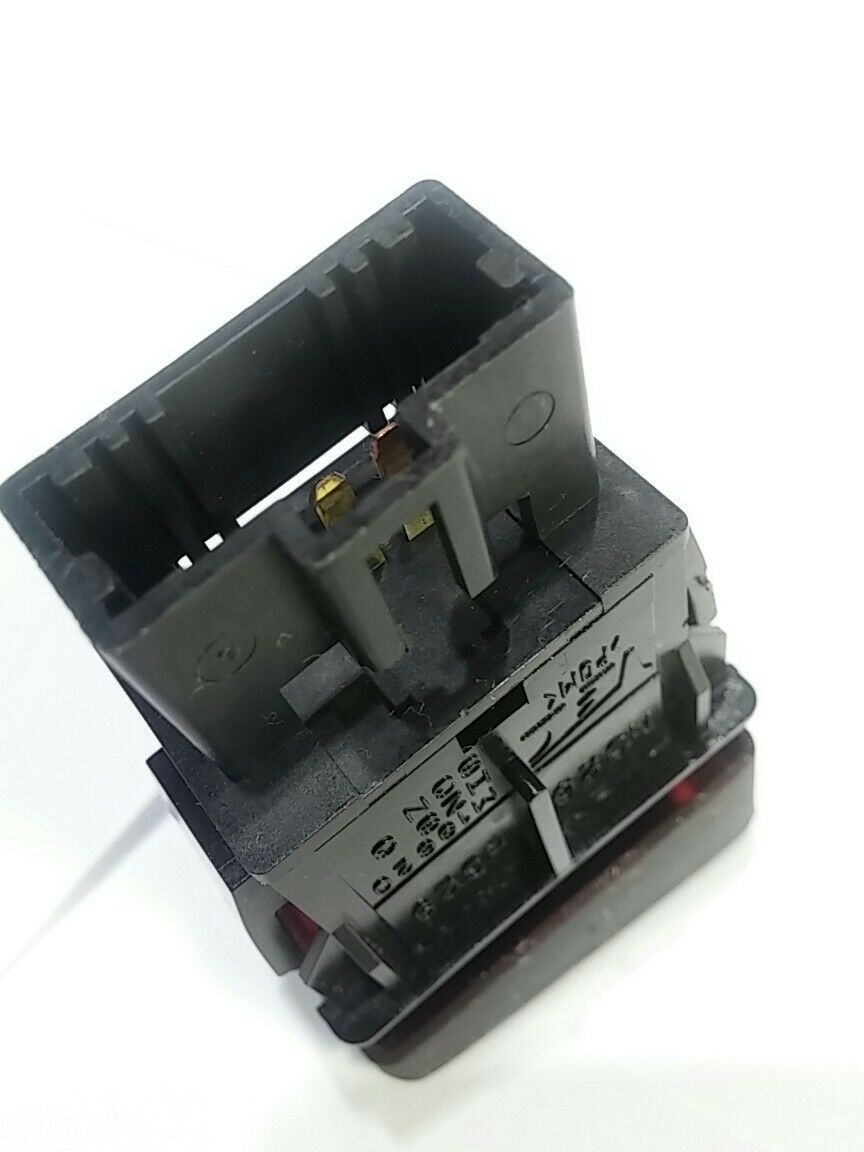 2003-2008 ACURA HAZARD SWITCH EMERGENCY FLASHERS SWITCH BUTTON M19902 - USED OEM