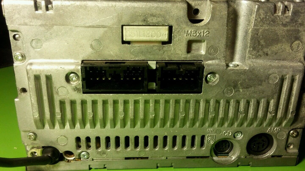 1998-04 03 02 01 00 Volvo v70 s40 v40 oem cassette player radio stereo 3533741