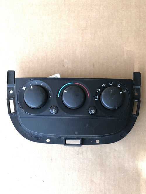 2006--2009   PONTIAC  MONTANA   , AC HEATER CLIMATE  CONTROLLER , OEM.