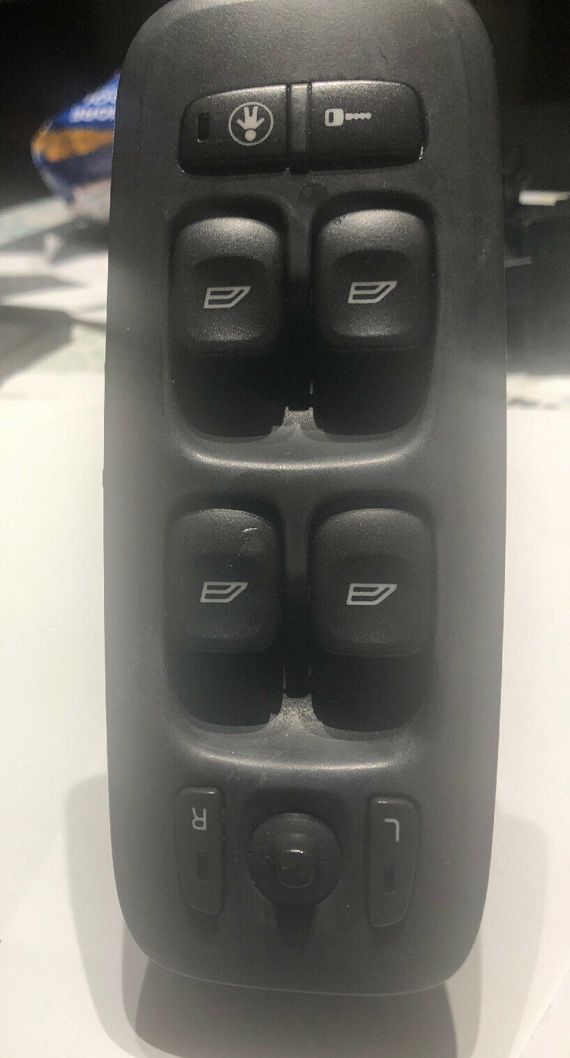99 2000-2001 VOLVO 70 80 V70 S80 MASTER POWER LEFT WINDOW SWITCH MIRROR 9452939