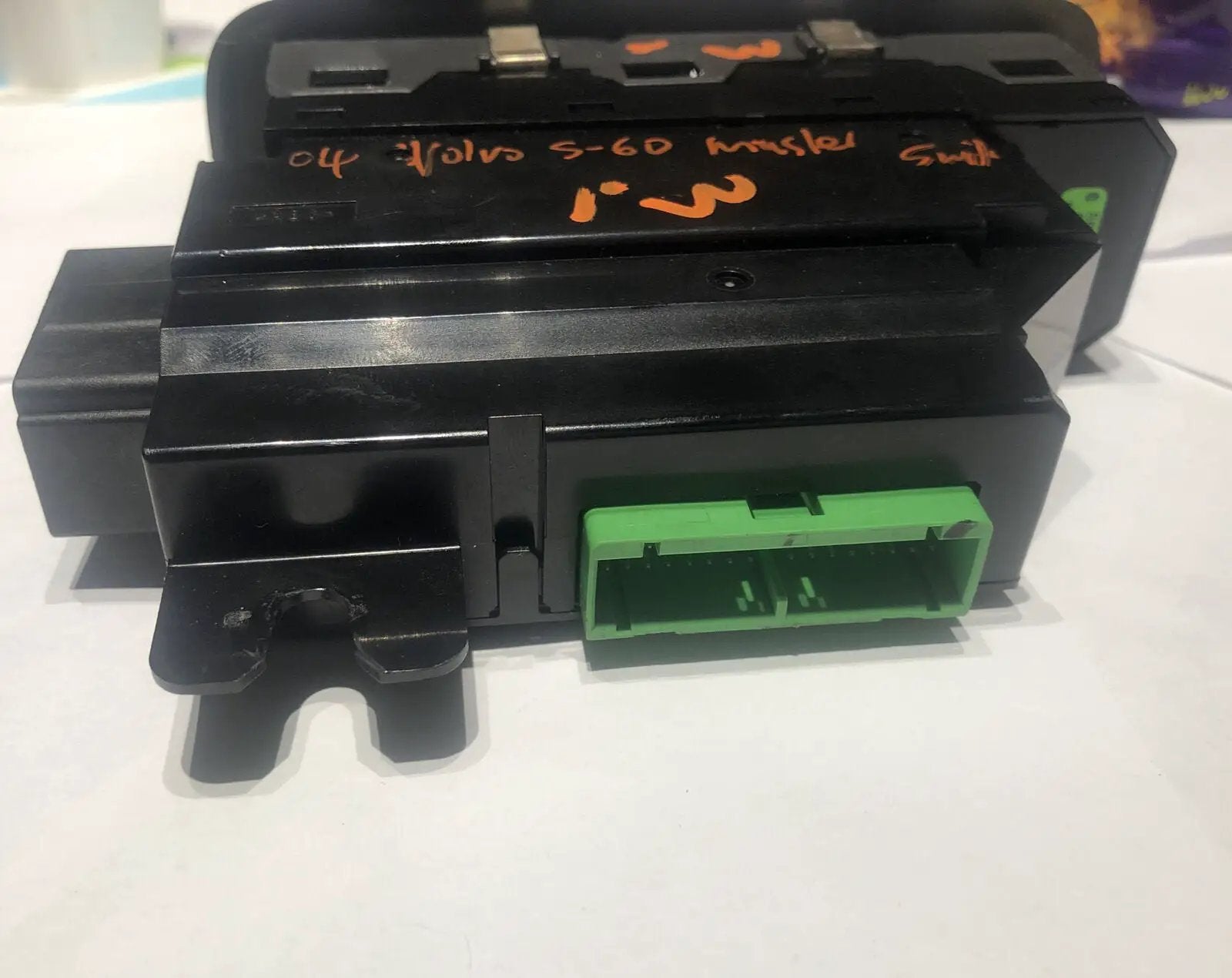 98 - 04 VOLVO C70 CONVERTIBLE 2D COUPE FRONT DRIVER MASTER POWER WINDOW SWITCH by Volvo