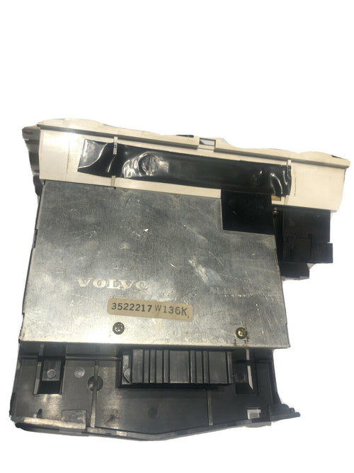 940 Volvo AC//Heater (HVAC)Climate Control Unit Part# 6848302 1991-1995 940 740