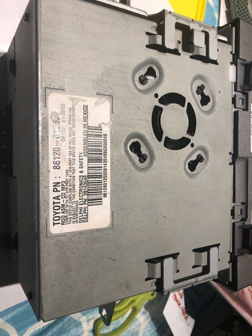 2009 2010 2011 Toyota Matrix OEM AM/FM Radio 6 CD Player SAT Receiver 11820