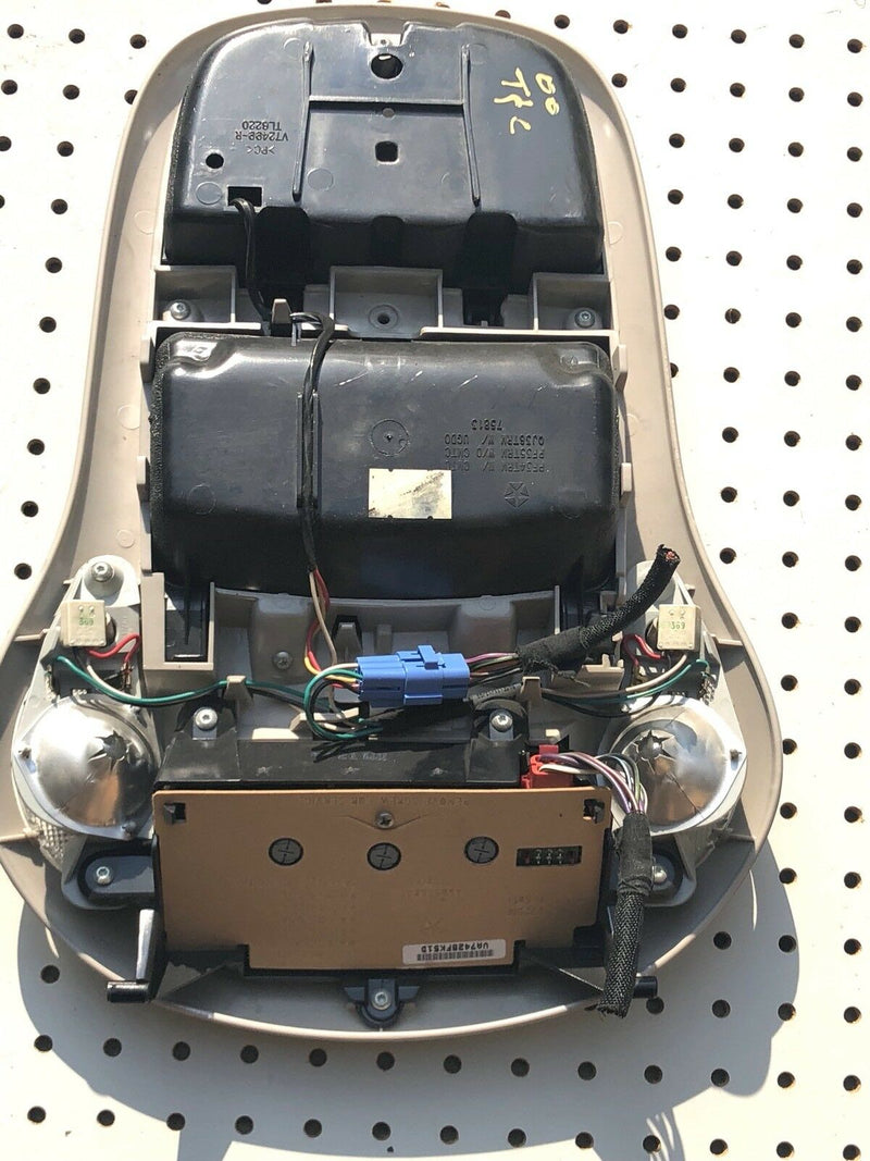 Dome Light 1996 Town Country R218584