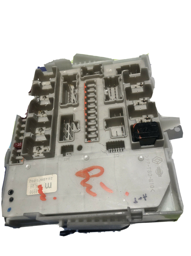 04 05 06 07 NISSAN TITAN  IPDM ENGINE FUSE RELAY BOX 284B 67S002 OEM