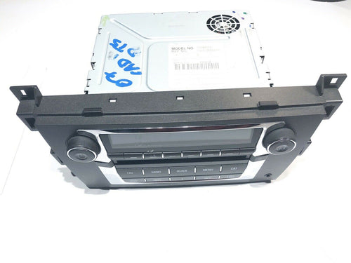 2007-2008-2009 Cadillac DTS SRX Radio AM FM 6 Disc CD Aux Input 25818944 OEM