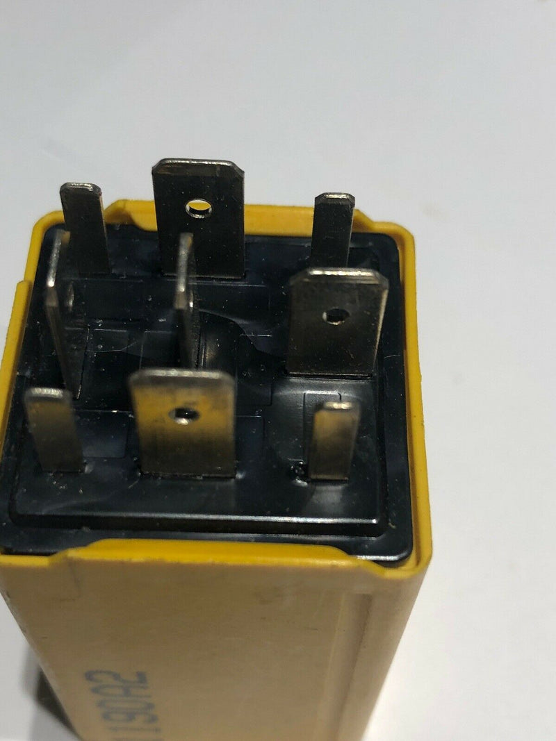 Mopar Chrysler Flasher  Relay 50732   04686795 YELLOW 9 PRONG Dodge Plymouth