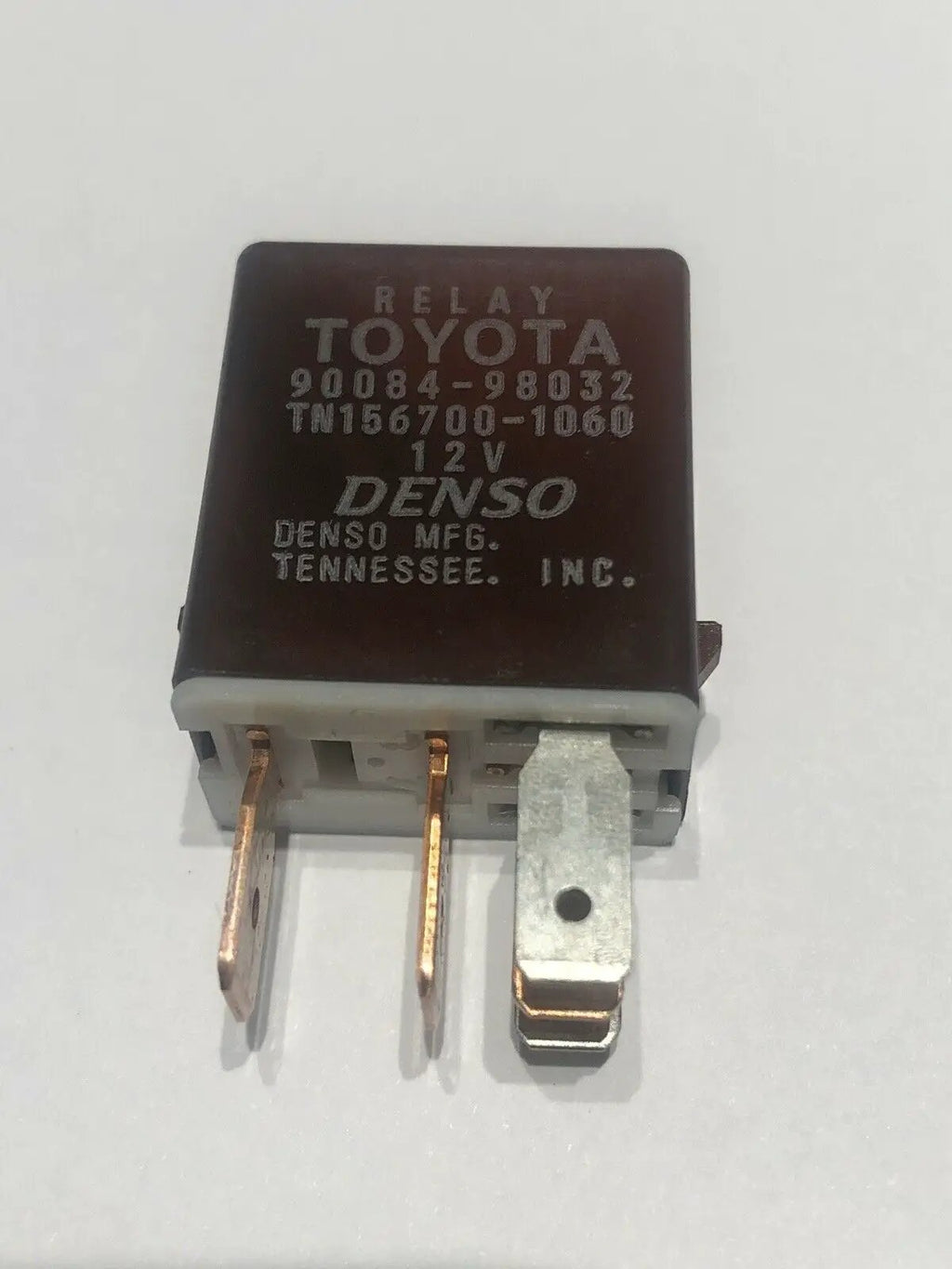 DENSO TOYOTA RELAY 90084-98032 by DENSO
