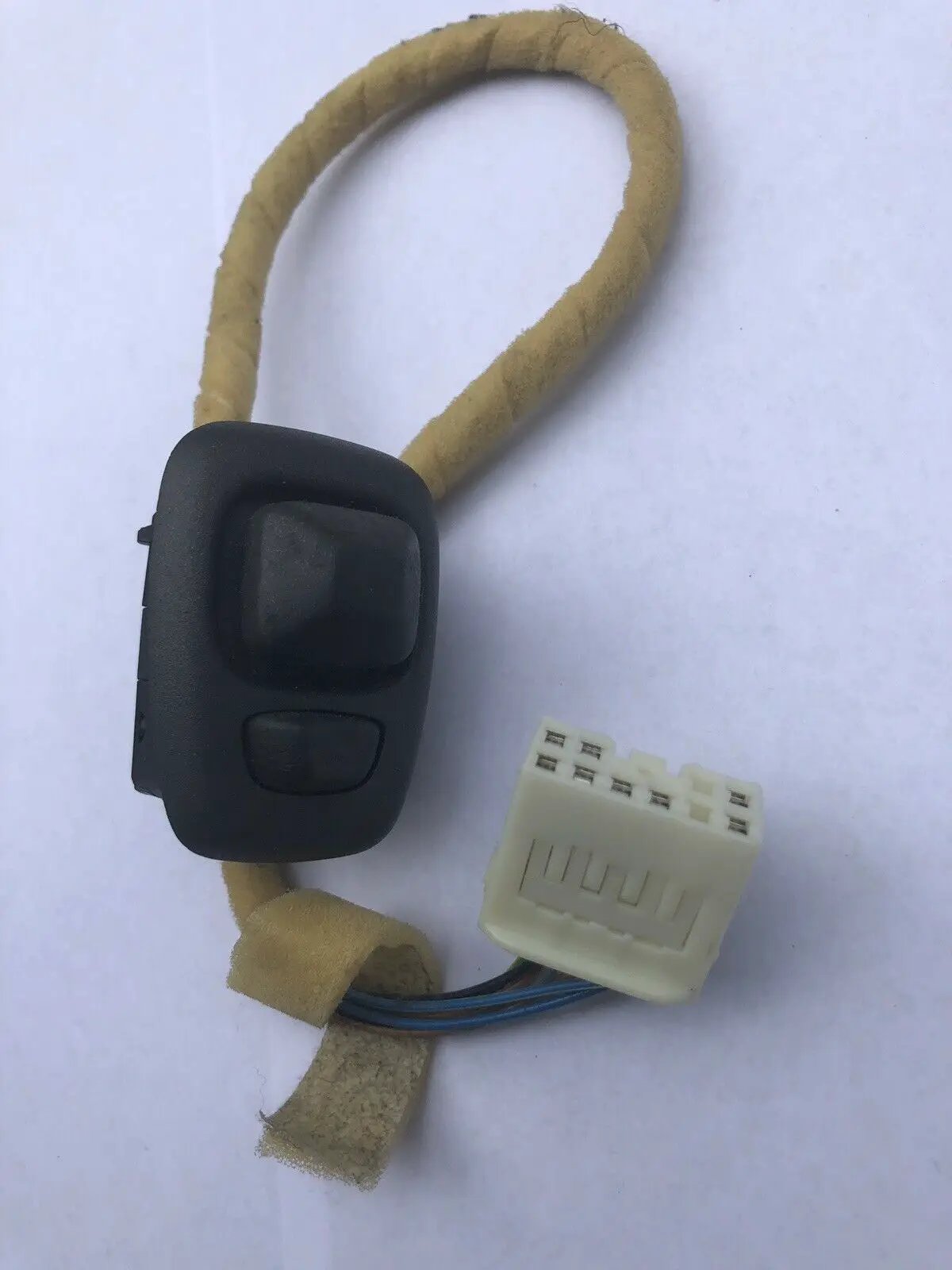 OEM Volvo V70 S70 C70 Power Side View Mirror Switch 9148959 Good Condition by Volvo