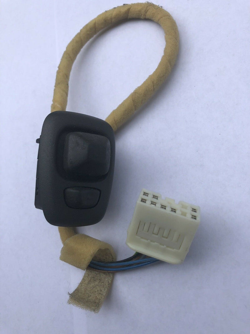 OEM Volvo V70 S70 C70 Power Side View Mirror Switch 9148959 Good Condition