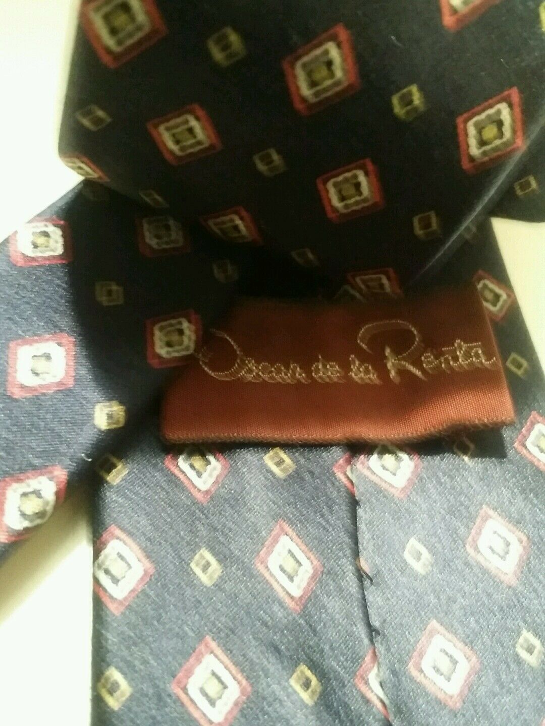 Oscar de la renta blue diamond geometric shape tie.