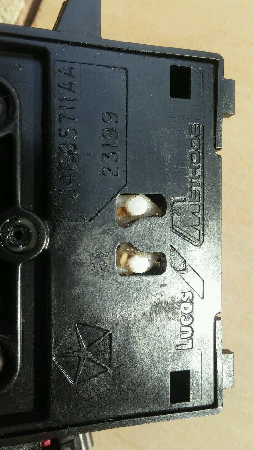 2003 TOWN & COUNTRY CARAVAN OEM TURN SIGNAL MULTI FUNCTION SWITCH-WIPER good