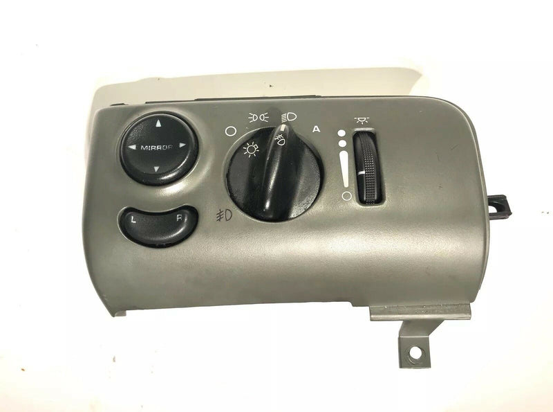OEM  Dodge Grand Caravan 1996-2000 ORIGINAL PART Headlight Switch GREY 97 98 99