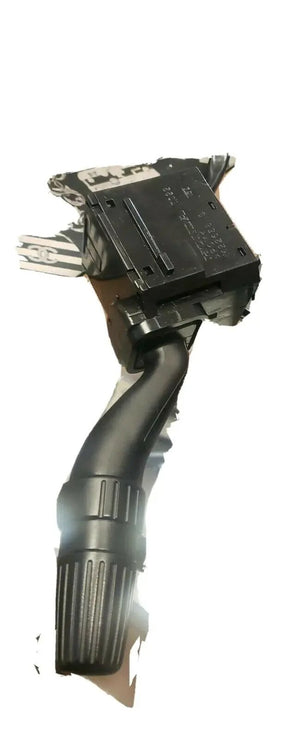 2006-2008 Honda Odyssey Headlight Adjustment Arm Bracket M22658
