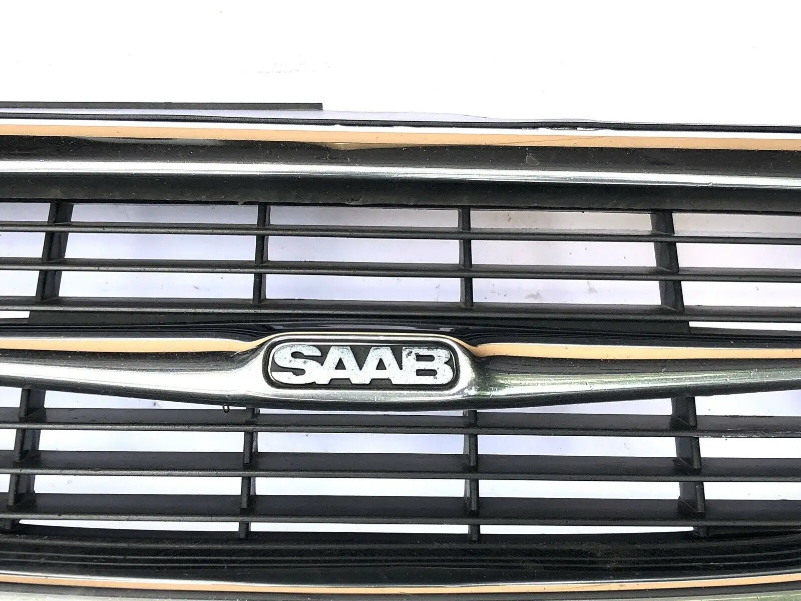 SAAB 9-5 2001 YEAR FRONT GRILLE CHROME 583000002 4677217 by Saab