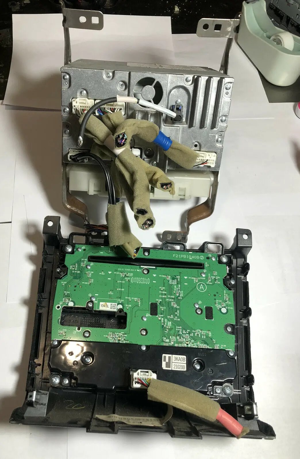 2013 - 2016 Nissan Pathfinder Radio 6 Disc Cd Player FM AM AUX 28185-3KA1A OEM by Nissan
