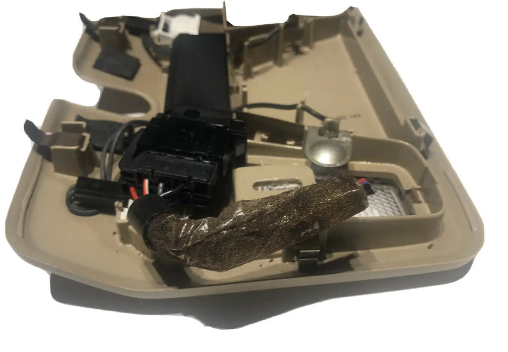 B#32 96-00 Volvo S70 V70 C70 Factory OEM Tan Vanity Dome Light BEIGE S 9483143 by Volvo