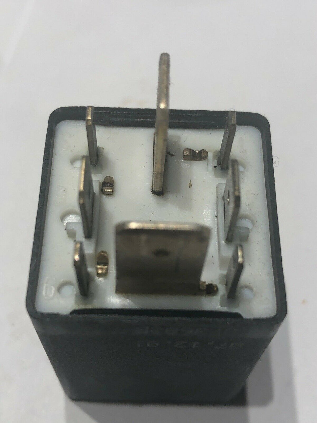 VW Jetta 409 Relay MK4 00-05 OEM 1J0 906 383 C