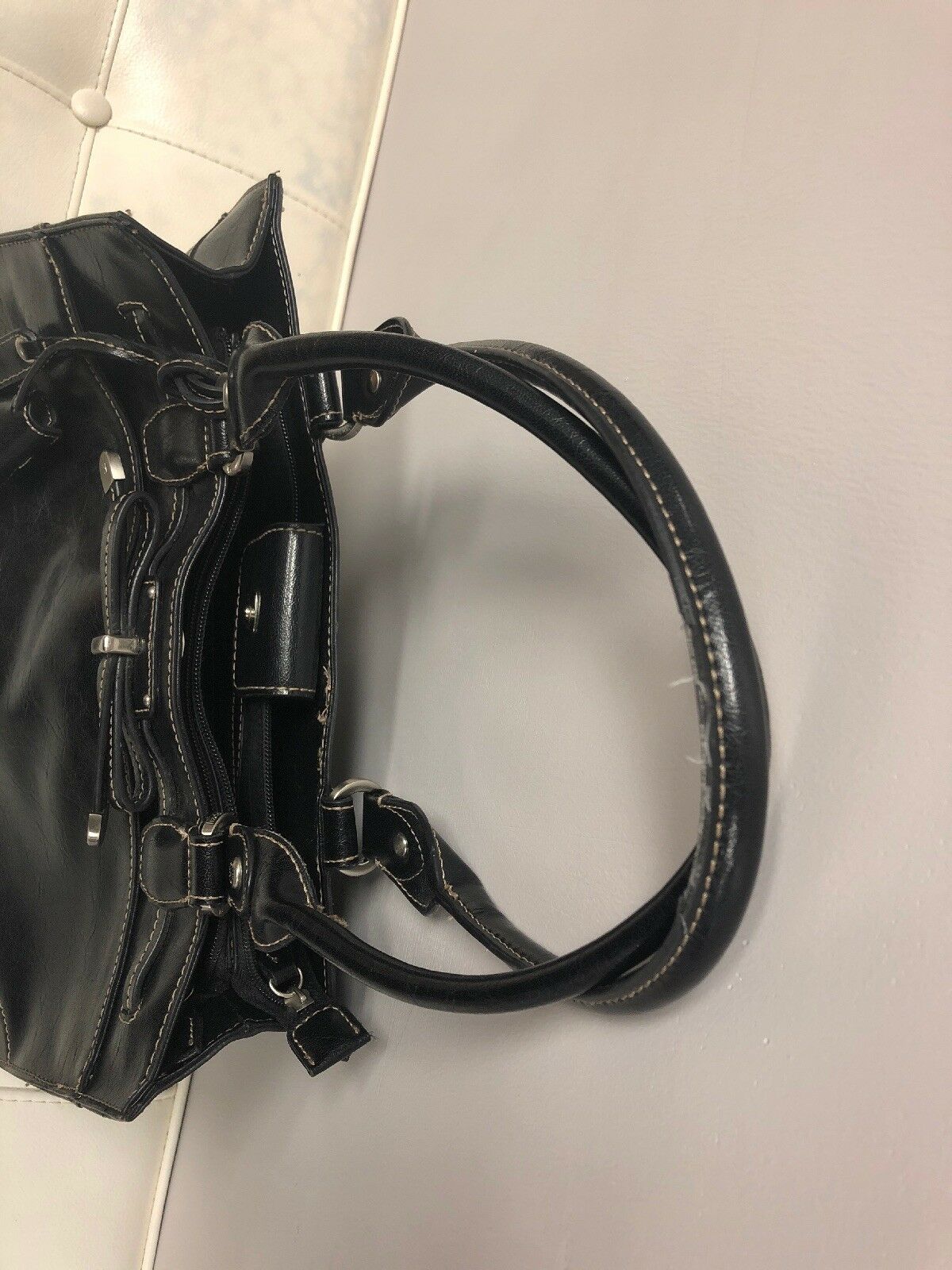 NWT Women's Liz Claiborne Black hand bag 8X9X2 Double Top & coin bag separator