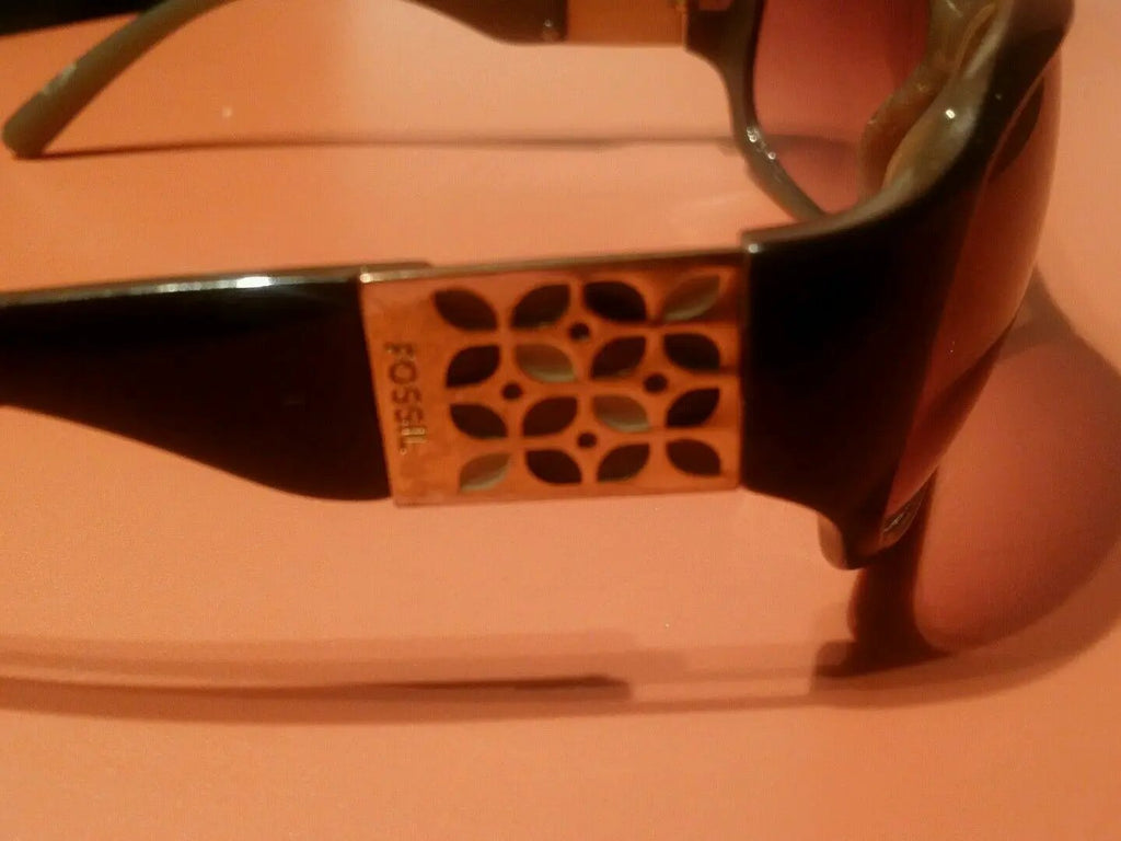 fossil large vanity brown sunglasses by Fossil