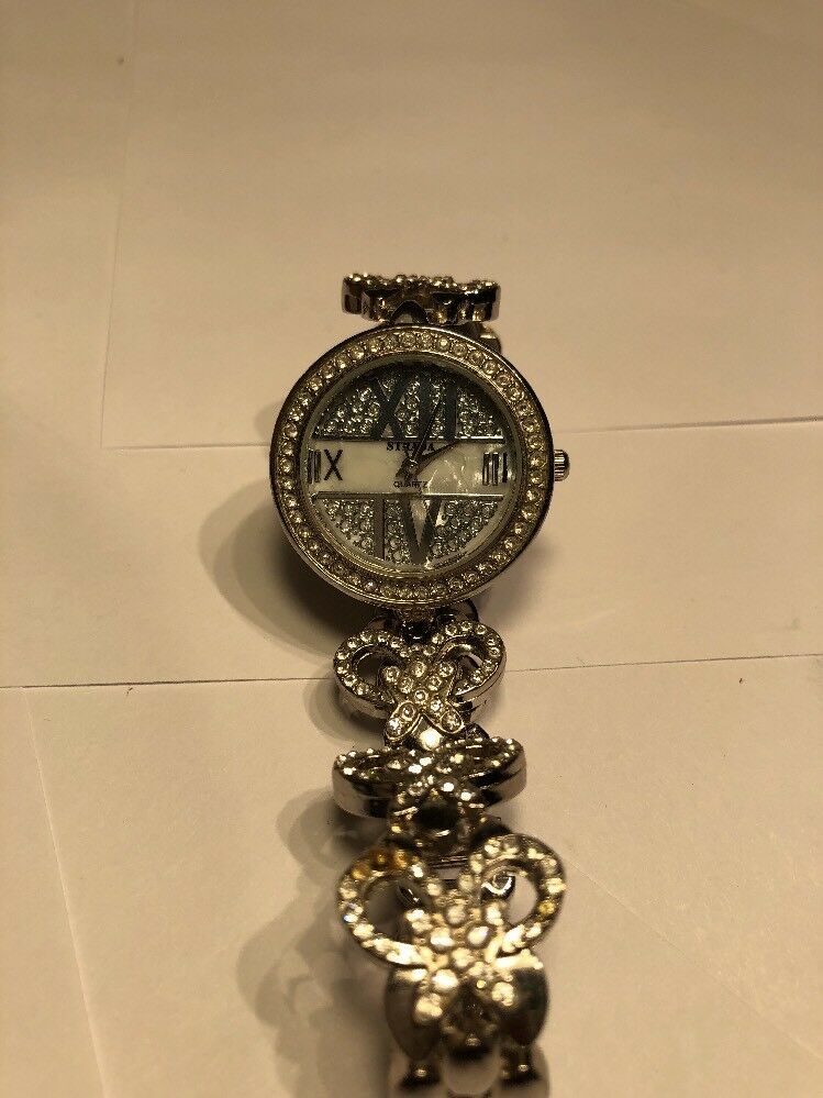 Clean Vintage Strada Lady Bling Rhinestone Analog Quartz Watch Hours~New Battery