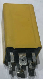 Yellow Chrysler Town Country turn signal hazard emergency flasher RELAY 04686795