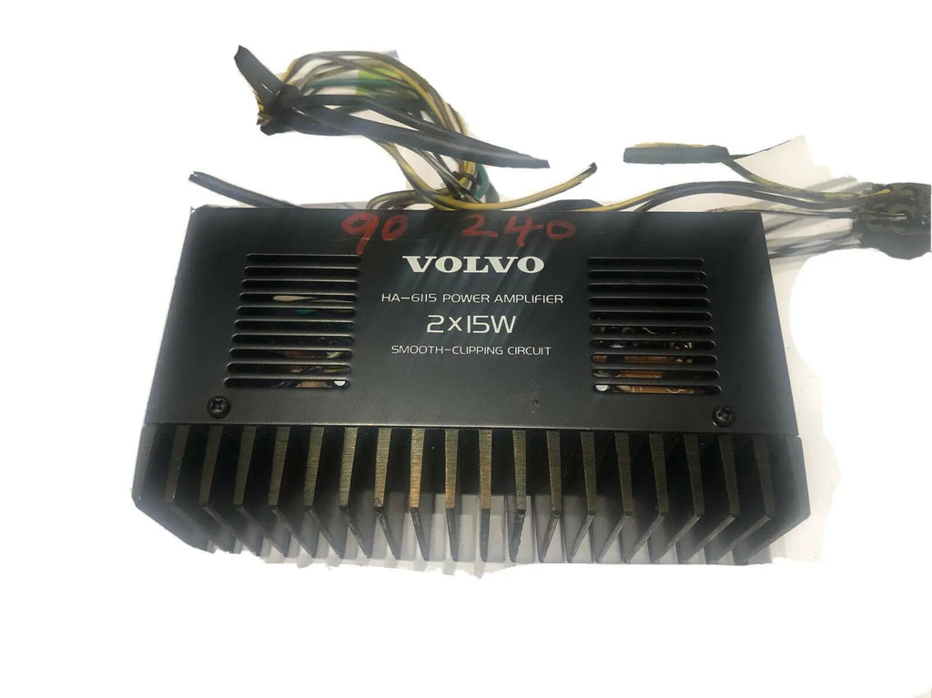 VOLVO OEM RADIO AMP / POWER AMPLIFIER HA-5115 by VOLVO AMP