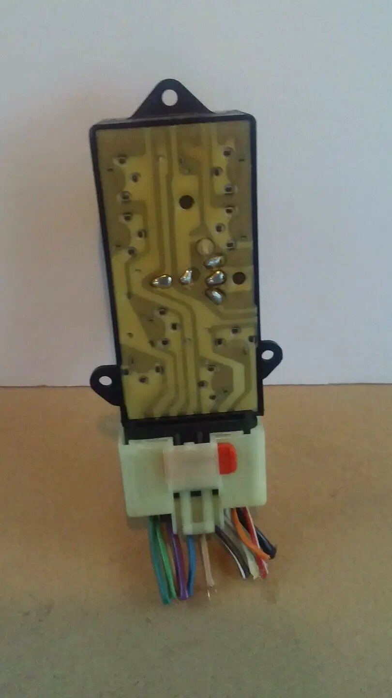 shipping! 4685433 Dodge caravan master window switches.working 1996 - 2000 by DALEY1DEALS,LLC.