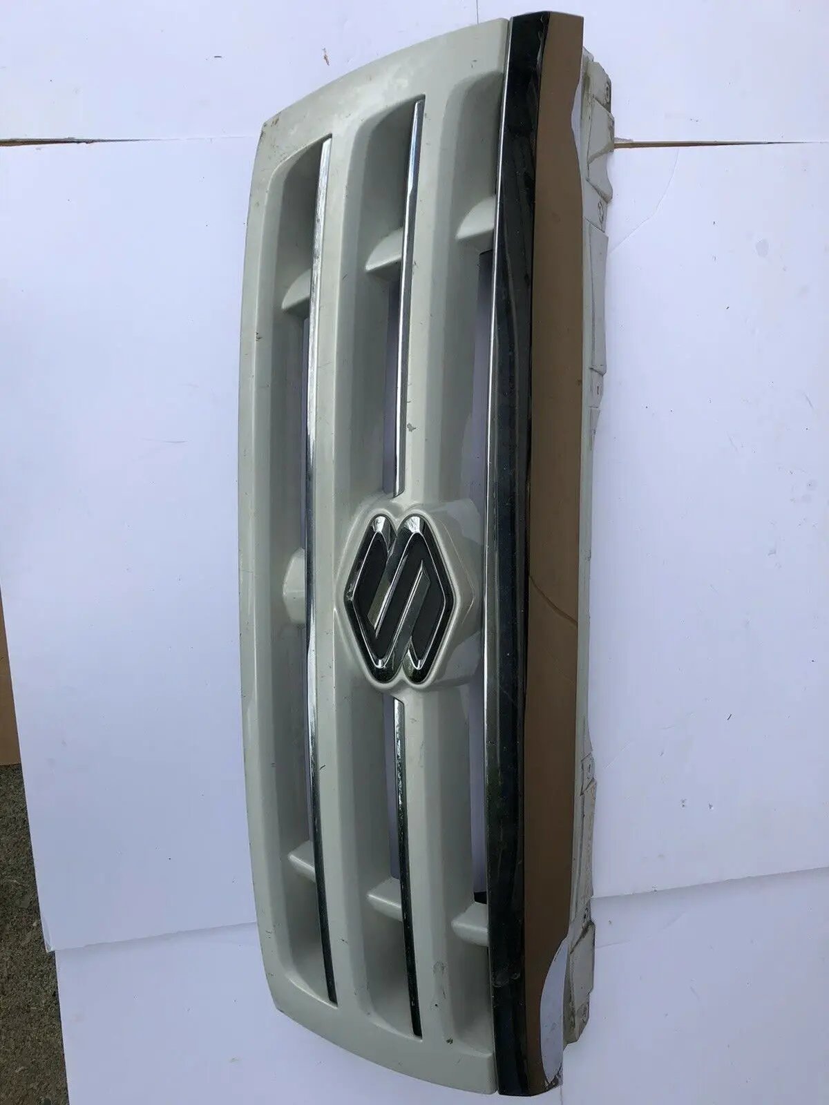 Grille Front For Suzuki XL-7 2005-2006 SZ1200120 7211152D00 4-Door by Keystone Automotive Operations