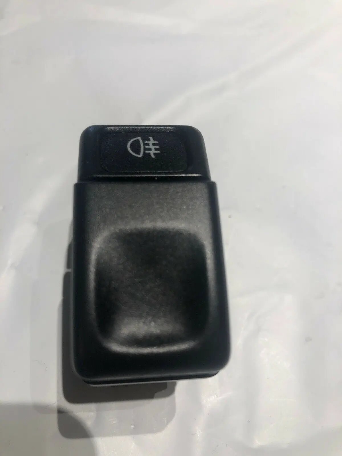 VOLVO 850 960 S90 V90 95-98 1995-1998 FOG LIGHT FOGLIGHT SWITCH OEM # 9128269 by Volvo