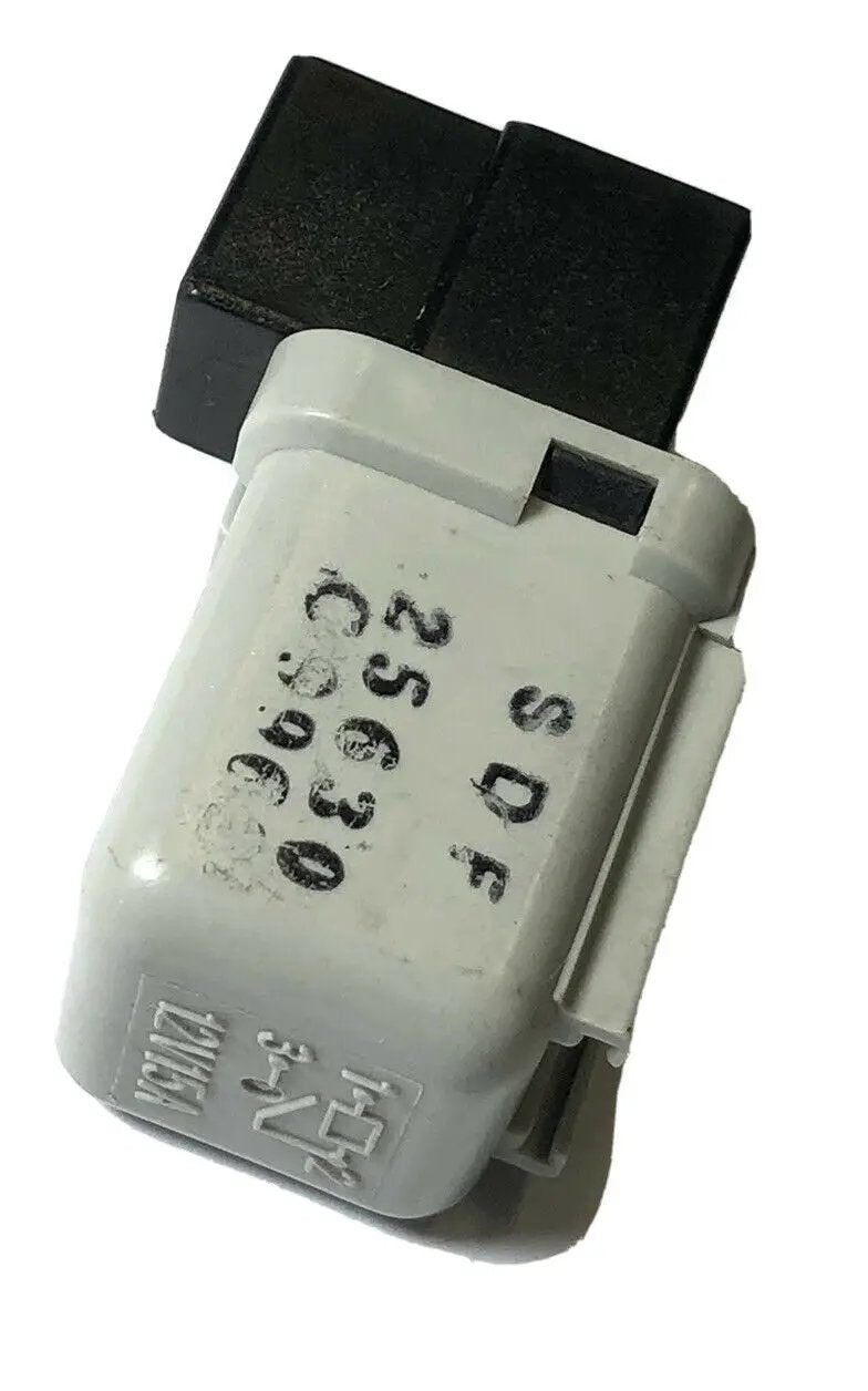 887-Genuine Nissan (1990-2003) 3-Pin White-Black Horn Relay 25630-C9962 12V OEM by Nissan (Genuine OE)